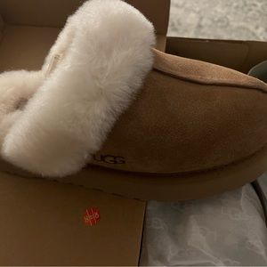 NWT UGG Disquette Slippers